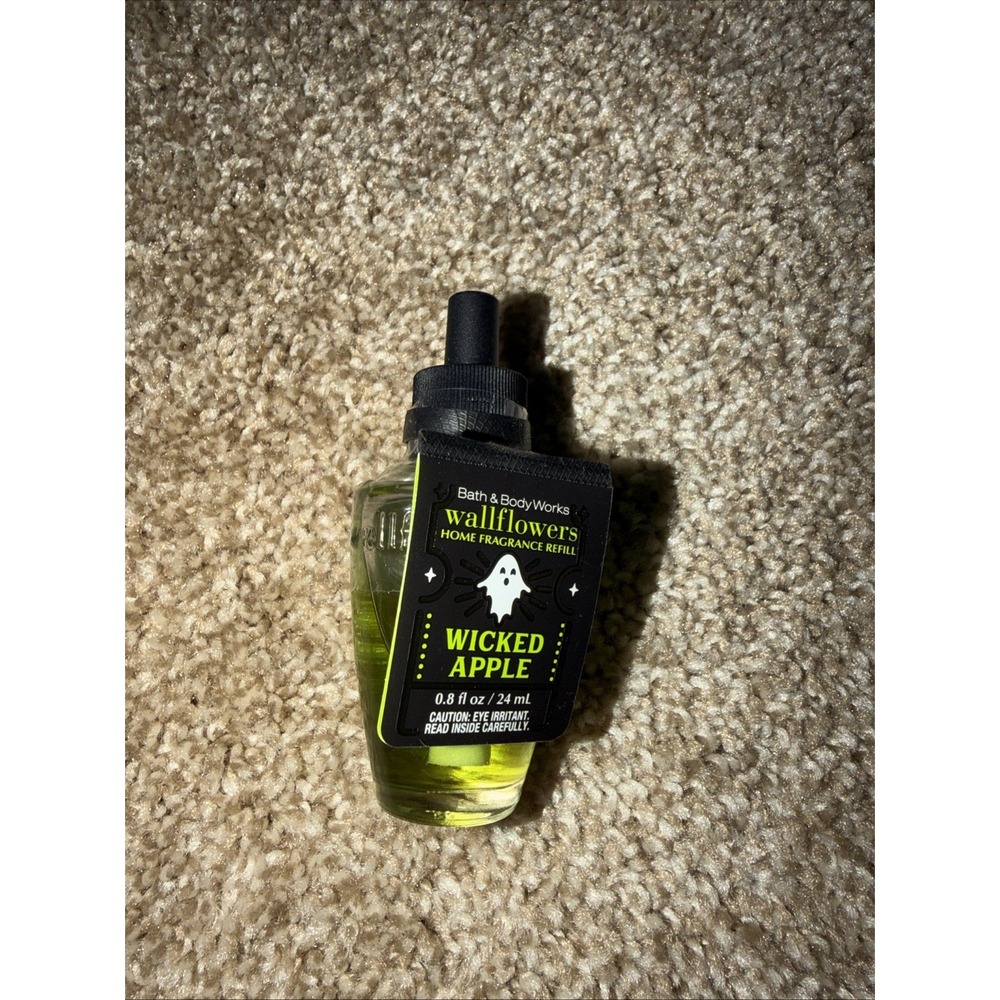 Bath & Body Works Halloween Wallflower Fragrance Refill Bulb Wicked Apple